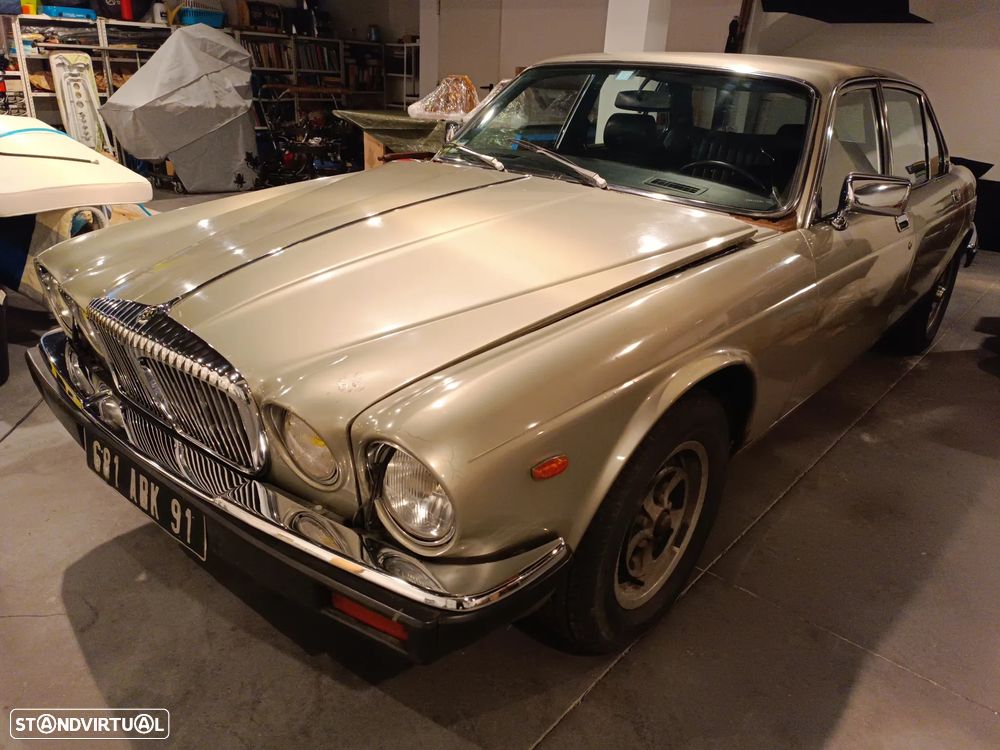 Daimler Sovereign - 4