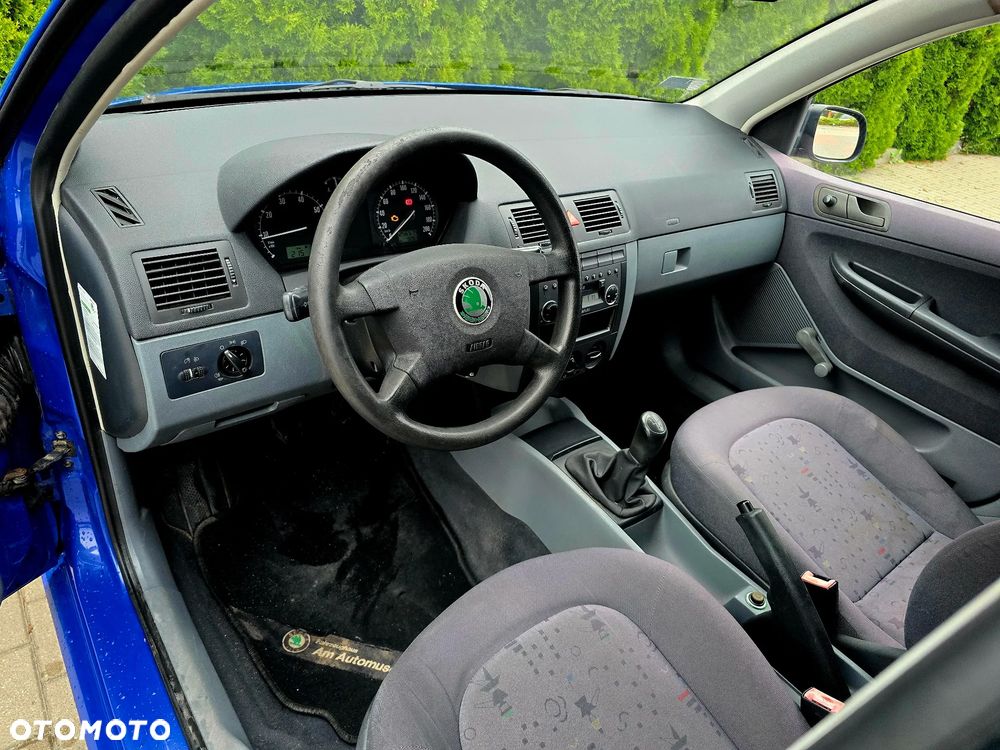 Skoda Fabia 1.4 16V Ambiente - 14