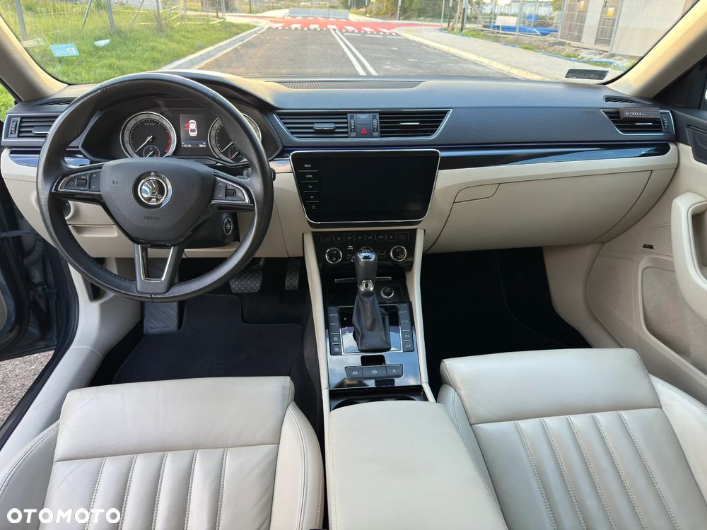 Skoda Superb 1.8 TSI L&K DSG - 7