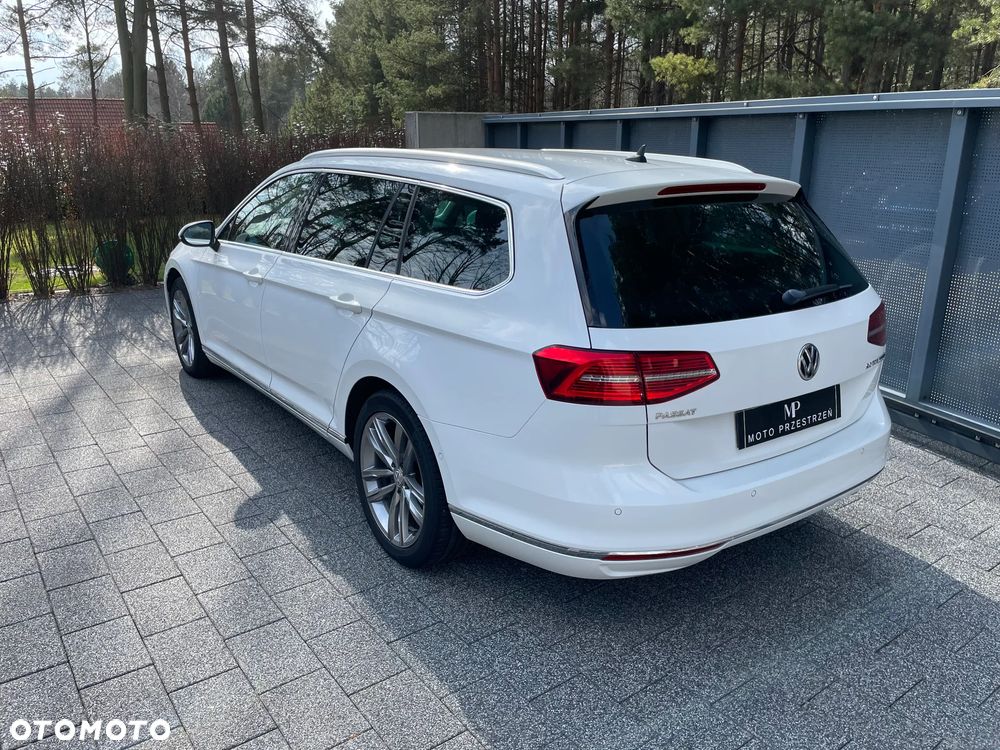 Volkswagen Passat 2.0 TDI (BlueMotion Technology) Highline - 10