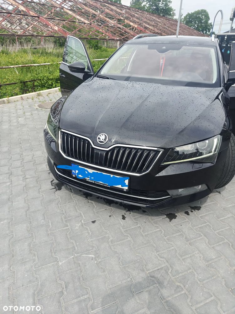 Skoda Superb 2.0 TDI Ambition DSG - 23