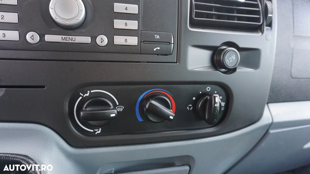 Ford Transit - 28