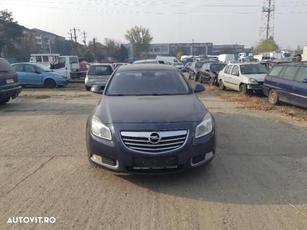 Dezmembram Opel Insignia