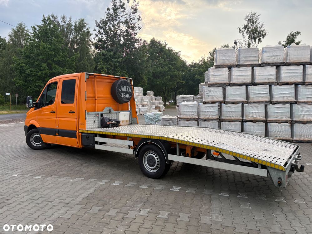Mercedes-Benz Sprinter - 13