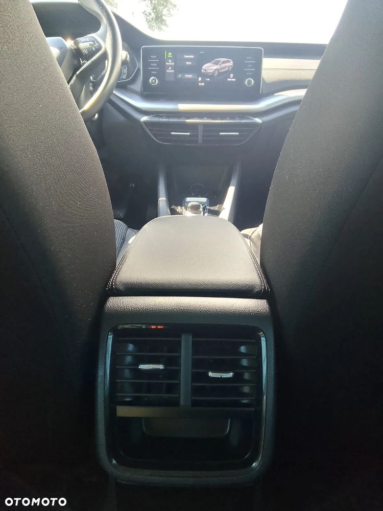 Skoda Octavia 2.0 TDI 4x4 Ambition DSG - 17