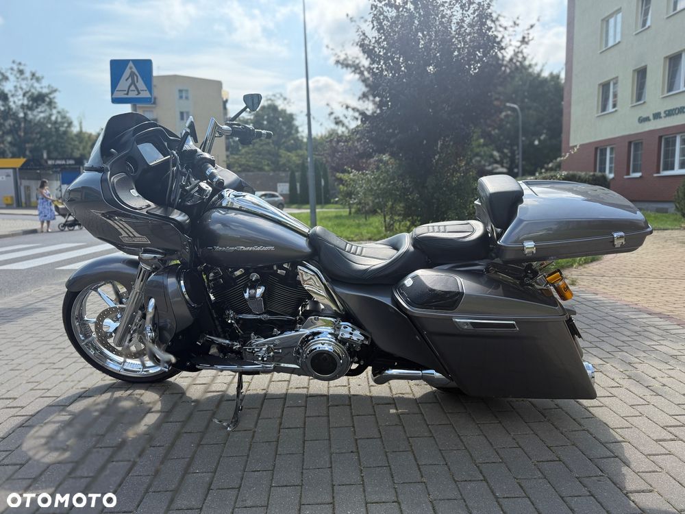 Harley-Davidson Touring Road Glide - 3