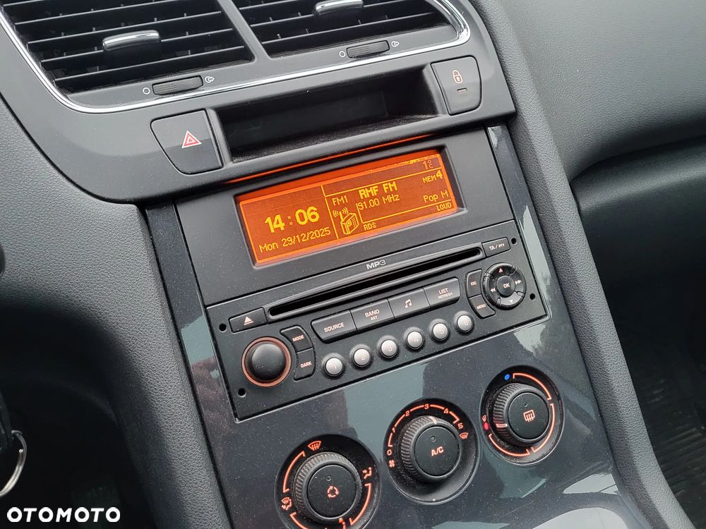 Peugeot 5008 1.6 THP Active 7os - 28