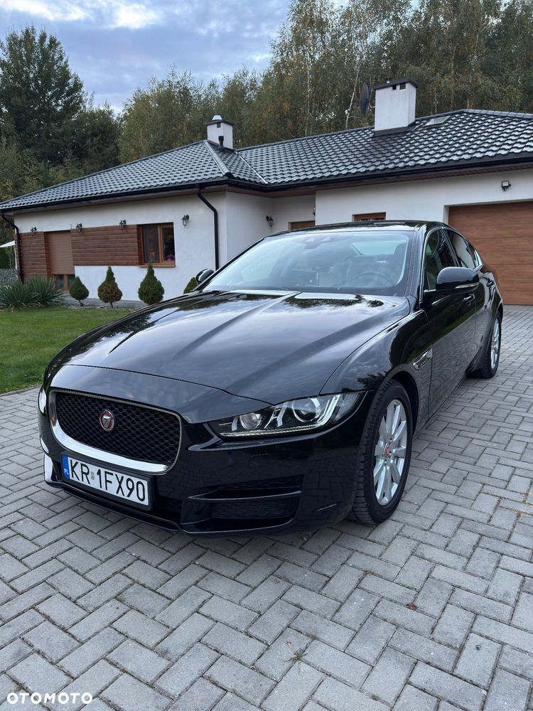Jaguar Xe