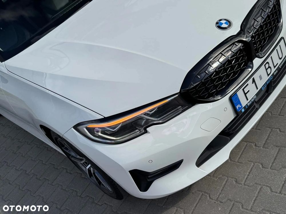 BMW Seria 3 - 25