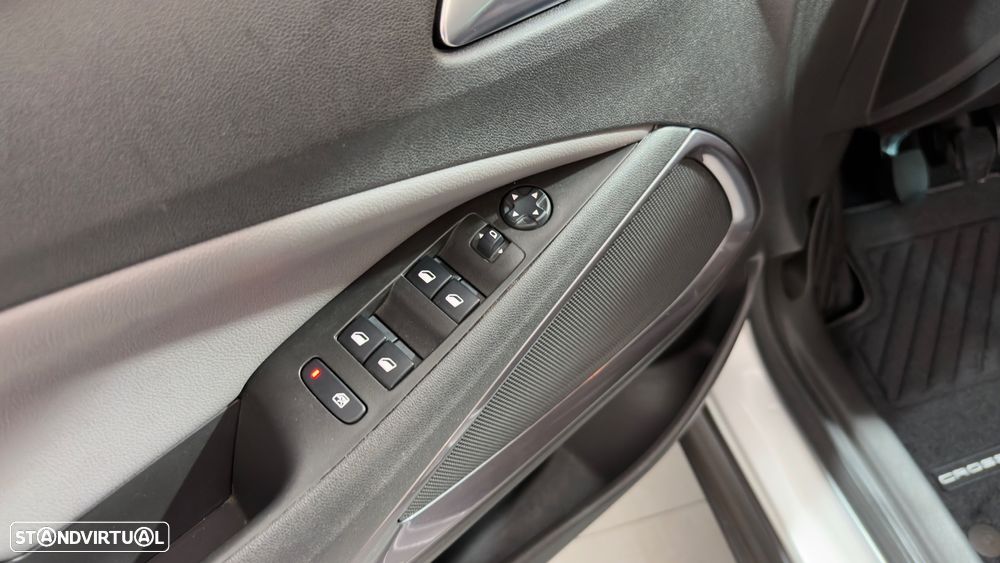 Opel Crossland X 1.2 T Edition J17 - 18