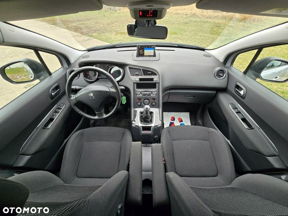 Peugeot 5008 - 14