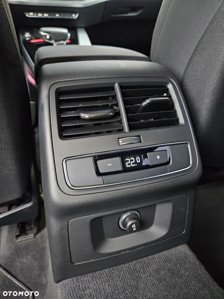 Audi A4 Avant 40 TFSI mHEV S Line S tronic - 29