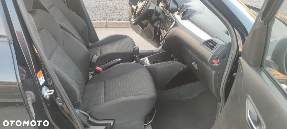 Suzuki Swift 1.2 Dualjet Comfort - 8