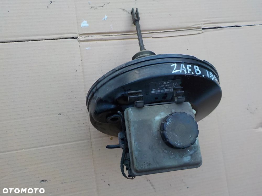 serwo pompa hamulcowa opel zafira b 1,9 cdti 13142362 - 1