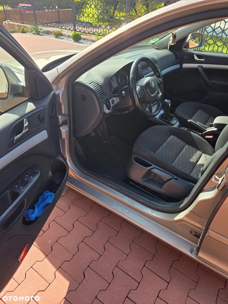 Skoda Octavia 1.6 TDI Family - 4