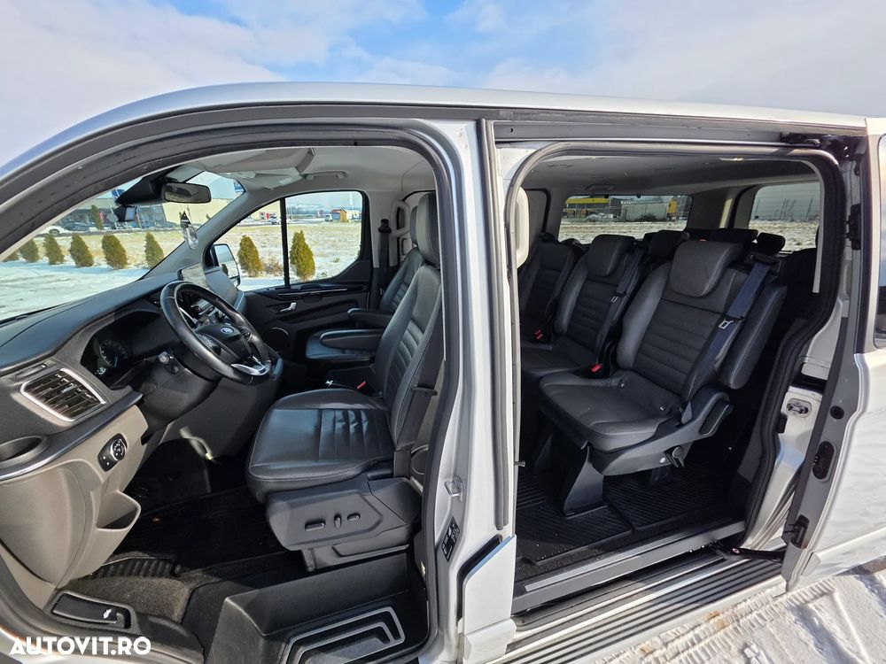 Ford Tourneo Custom Bus 320 2.0 EcoBlue 185 CP L2H1 Titanium X Aut. - 25
