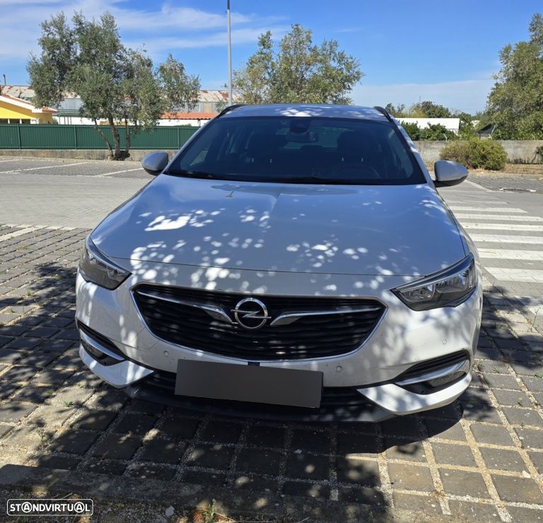 Opel Insignia Sports Tourer - 8