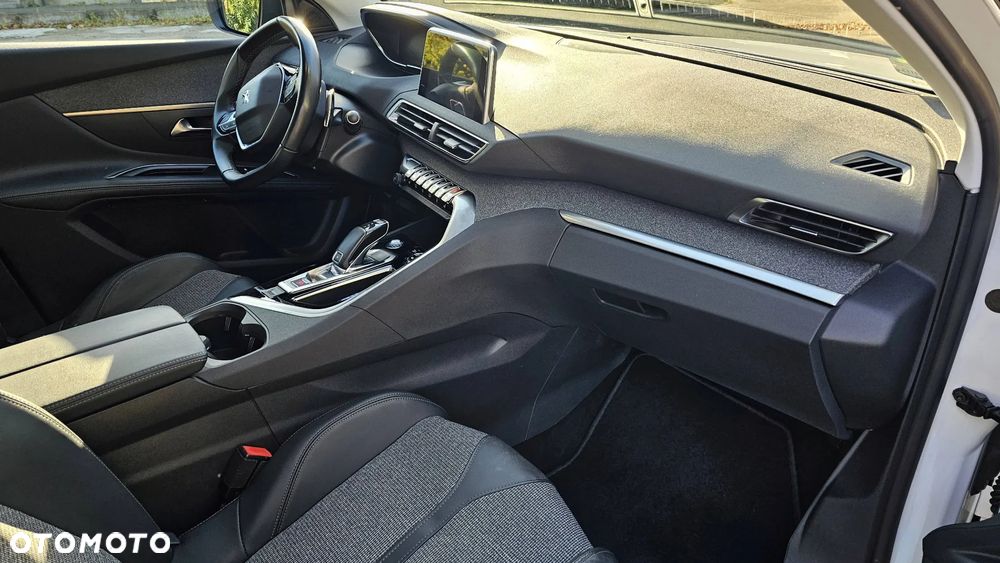 Peugeot 5008 1.6 PureTech Allure S&S EAT8 - 4