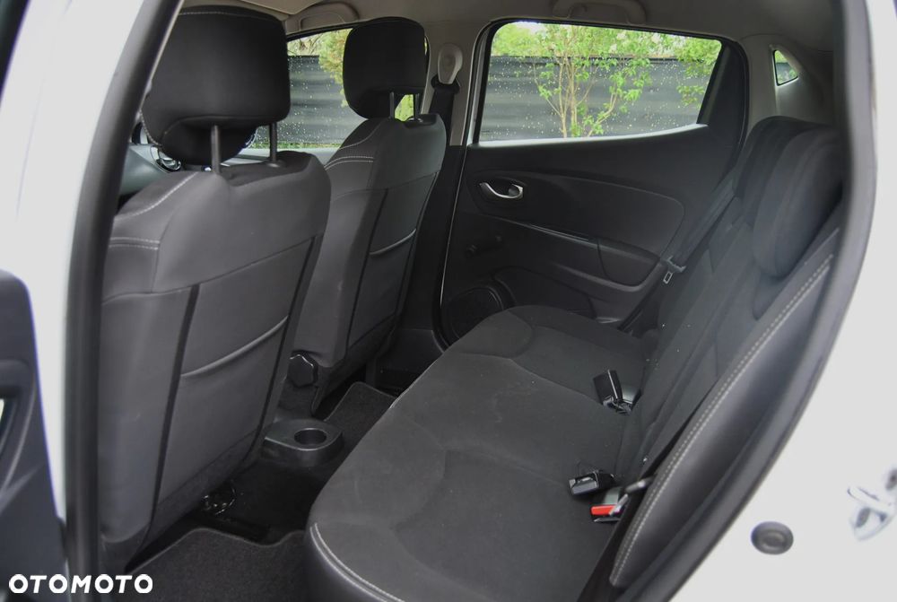 Renault Clio - 6