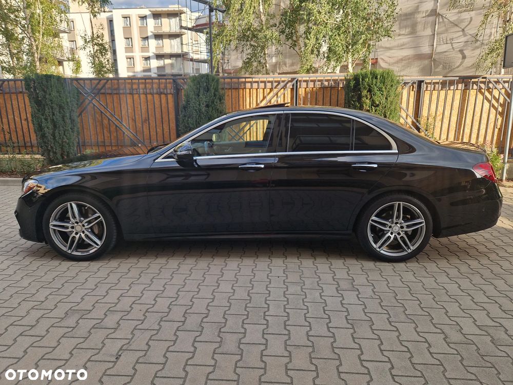 Mercedes-Benz Klasa E 300 9G-TRONIC AMG Line - 10