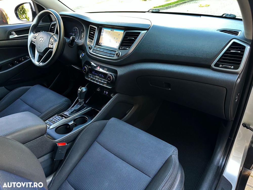Hyundai Tucson blue 1.7 CRDi 2WD DCT Style - 24