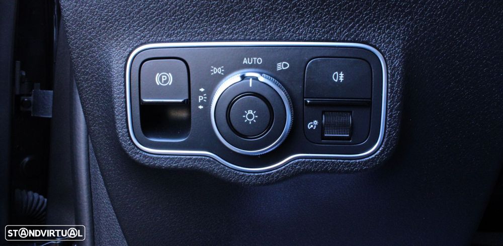 Mercedes-Benz GLB 180 d AMG Line - 17