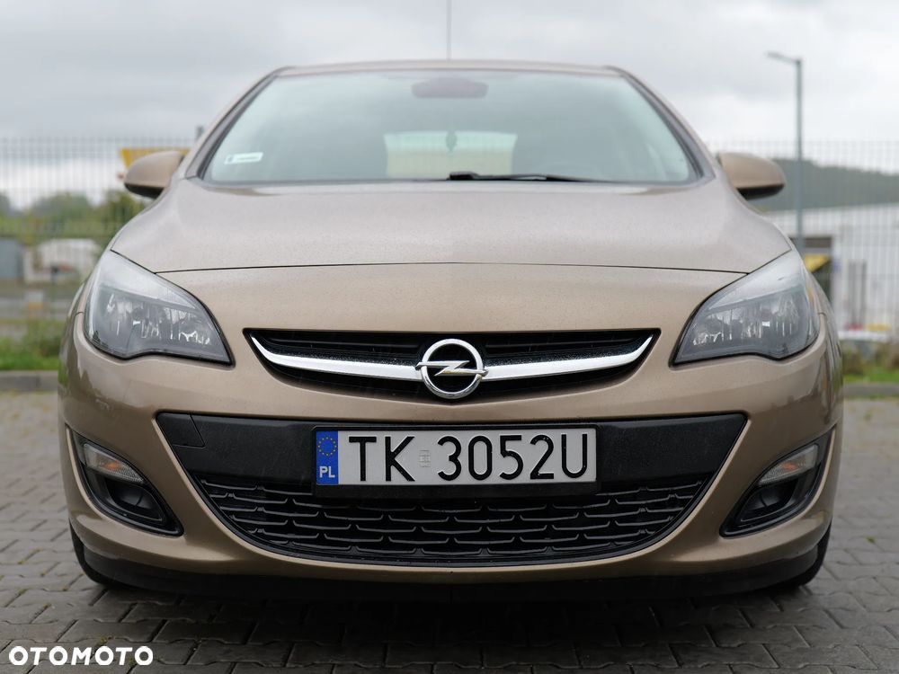 Opel Astra 1.4 T Enjoy - 9