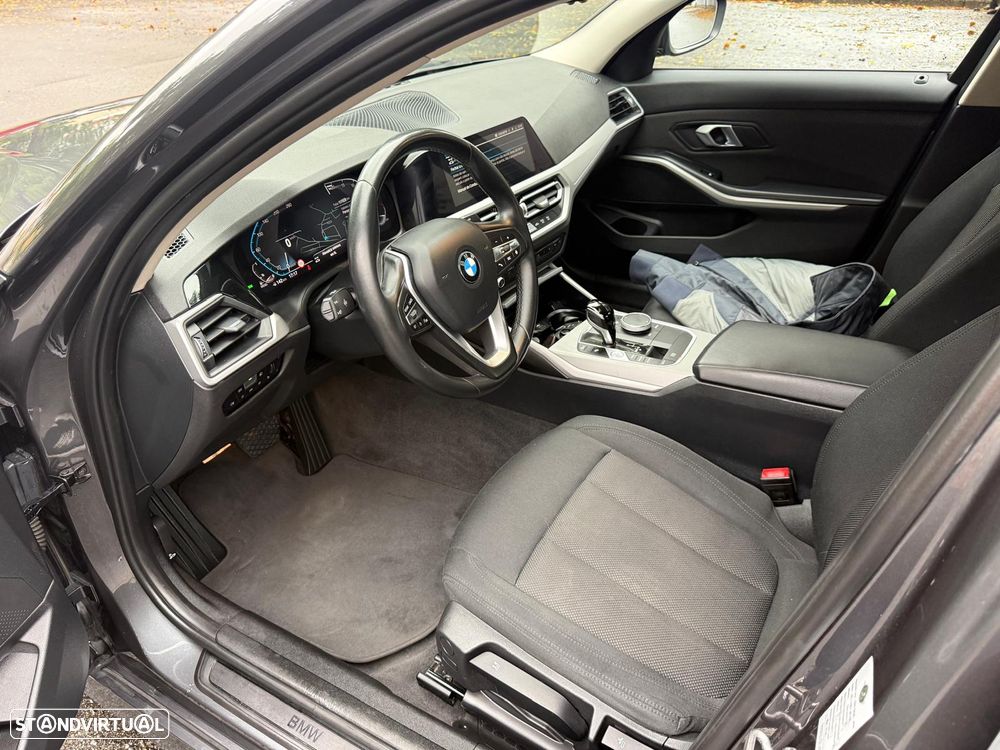 BMW 318 d Auto - 5