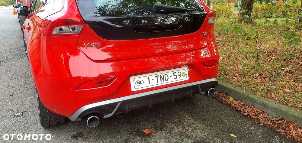 Volvo V40 D2 R Design - 18