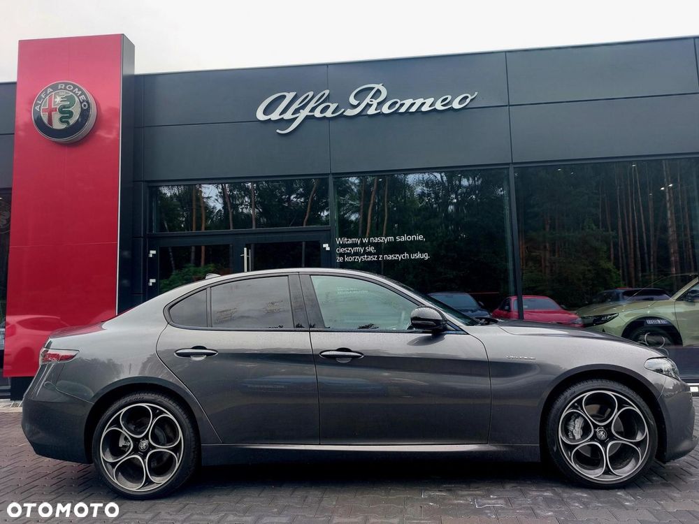 Alfa Romeo Giulia - 6