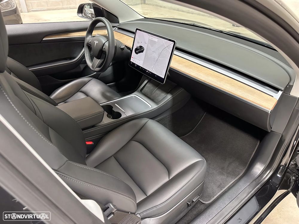Tesla Model 3 Standard Range Plus RWD - 11
