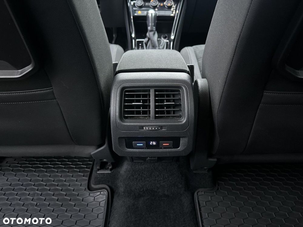 Volkswagen Touran 1.4 TSI BMT Highline DSG - 33