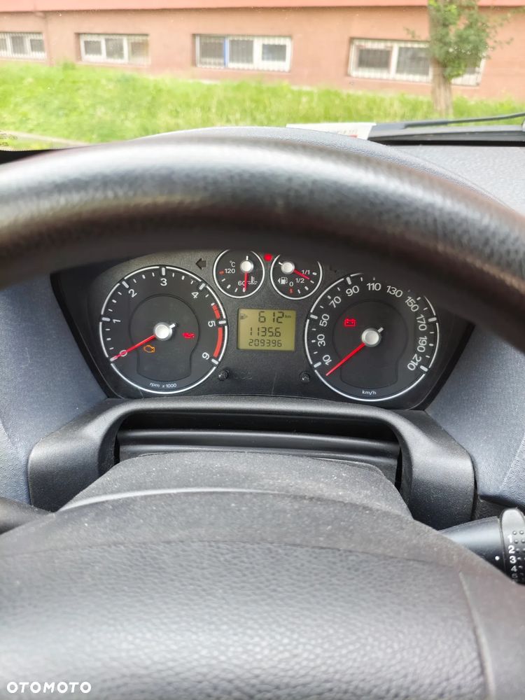 Ford Fusion 1.4 TDCI Ambiente - 3