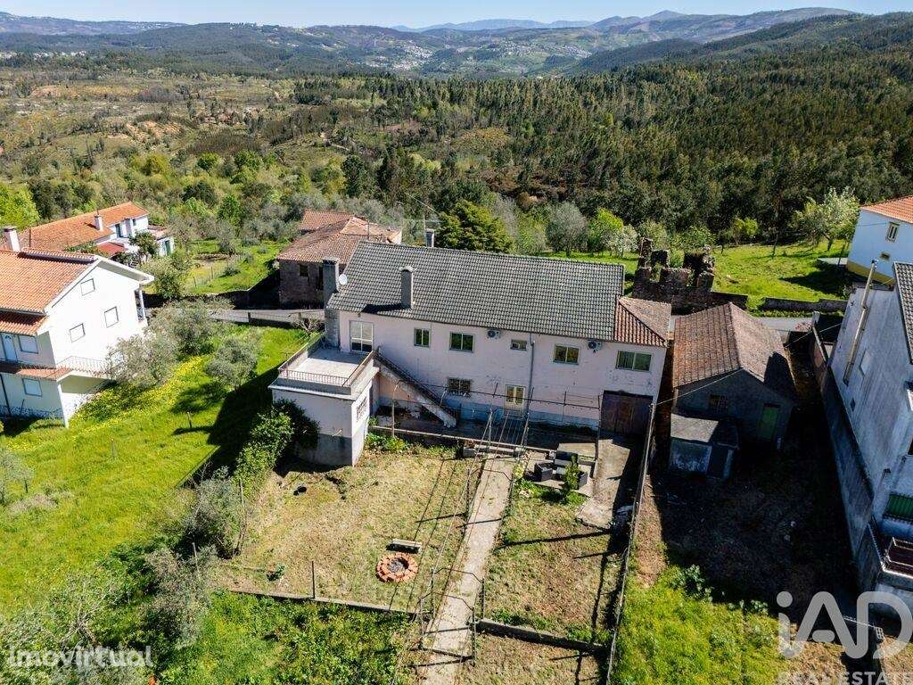 Moradia isolada T4 em Côja e Barril de Alva de 203 m2 - Grande imagem: 3/28