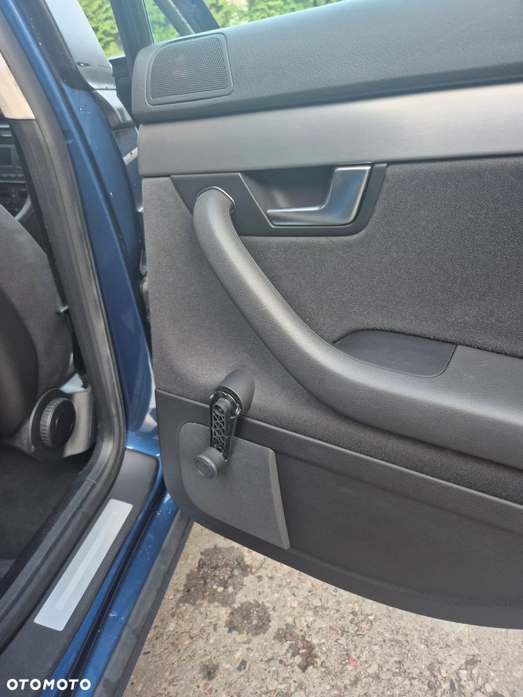 Audi A4 Avant 2.0 TDI - 13