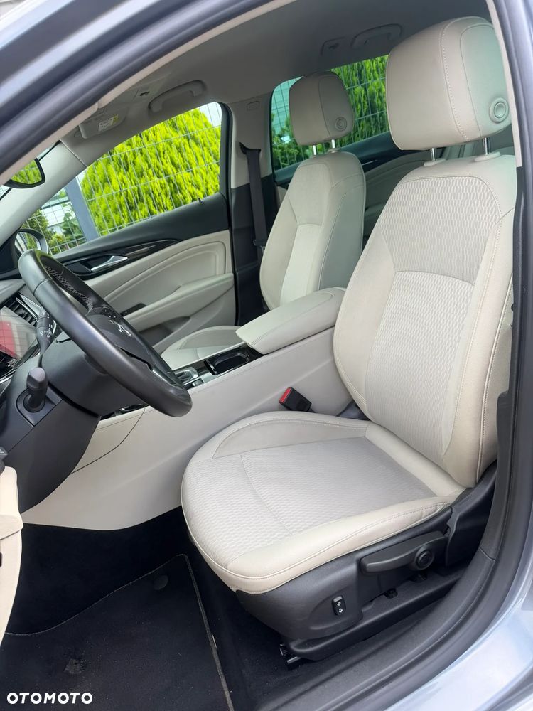 Opel Insignia - 16
