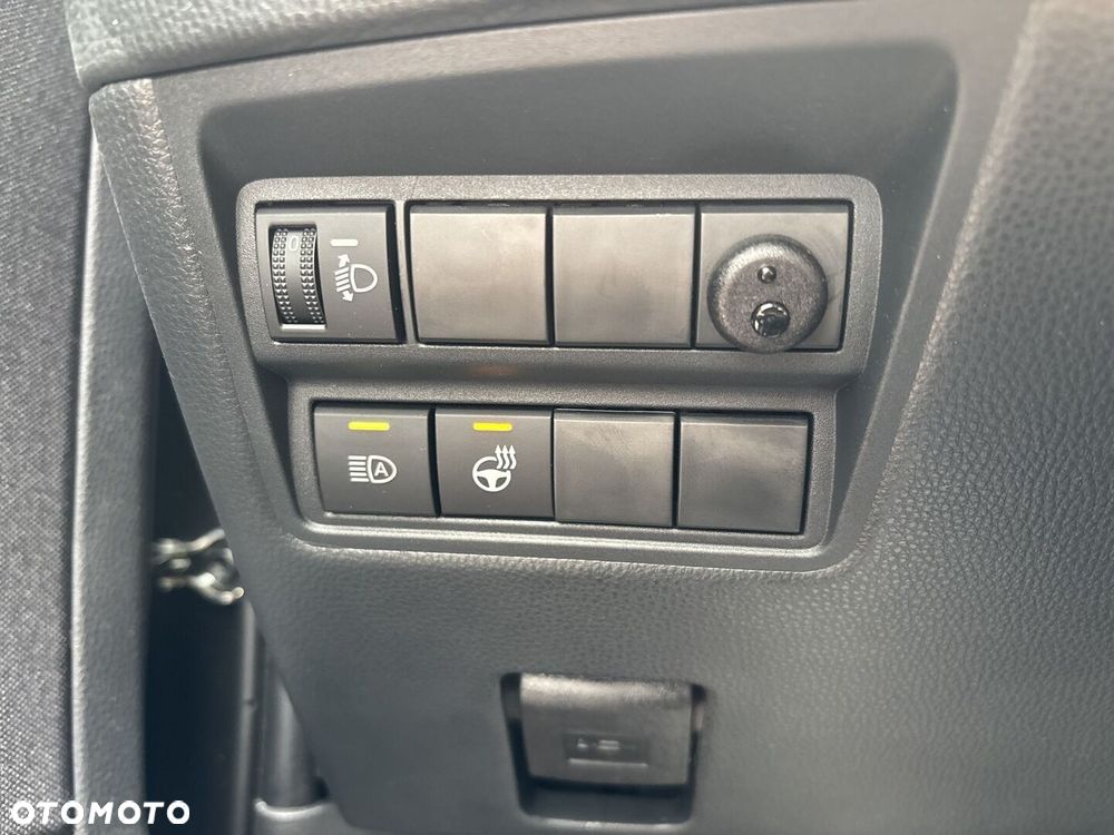 Toyota Yaris Hybrid 1.5 Style - 17