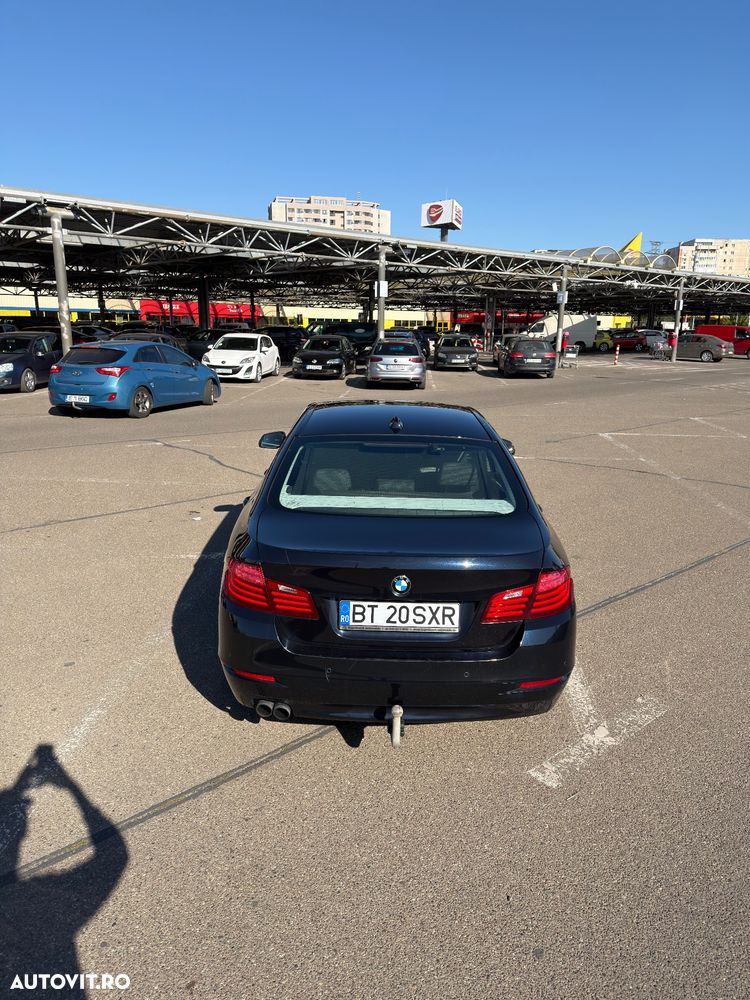 BMW Seria 5 530d xDrive AT - 7