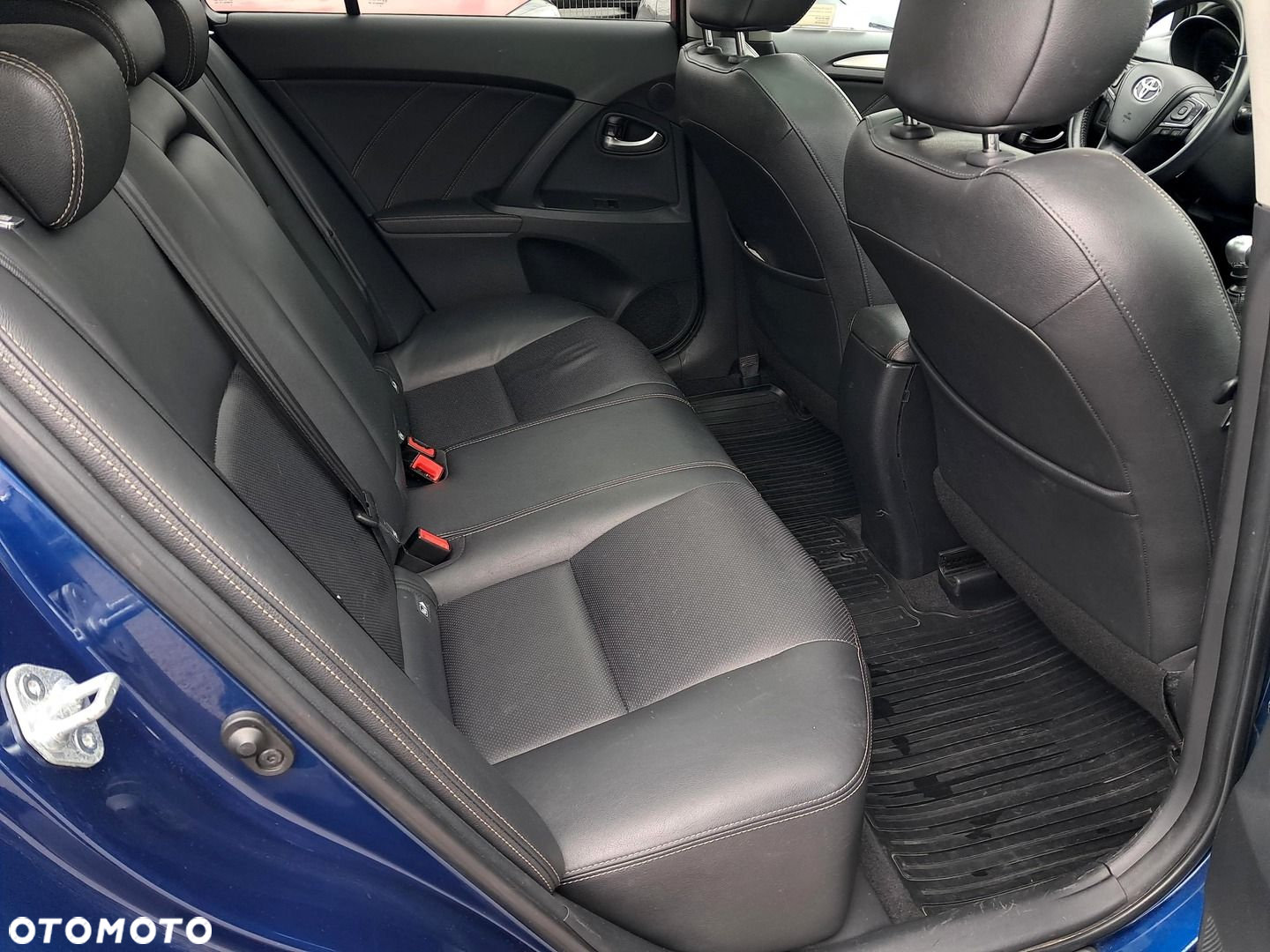 Toyota Avensis 2.0 D-4D Prestige - 11