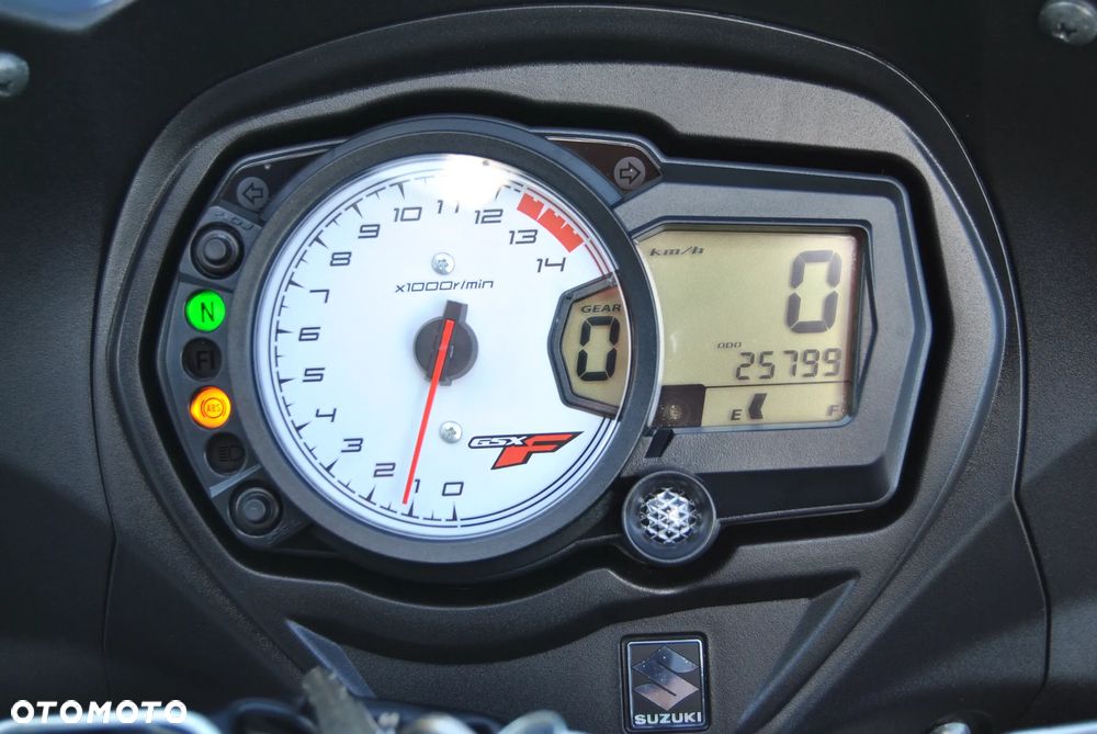 Suzuki GSX - 9
