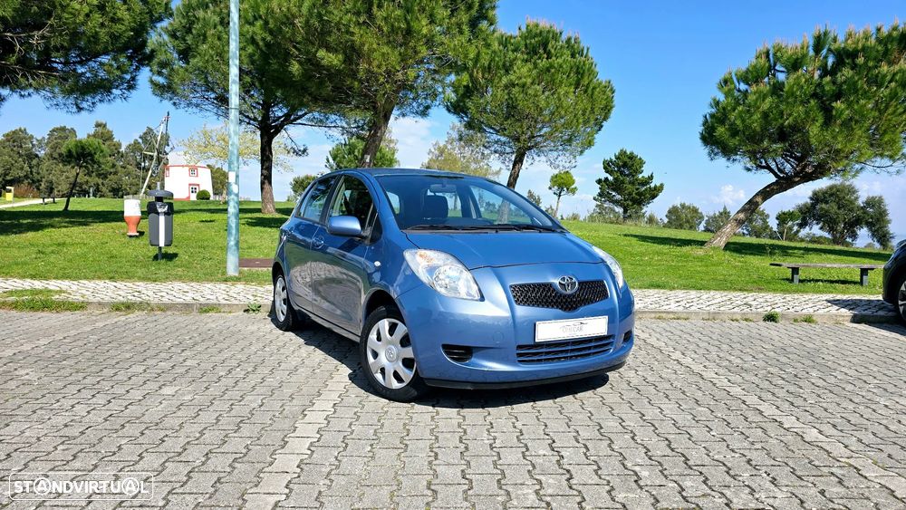 Toyota Yaris 1.0 VVT-i Sol+AC - 3