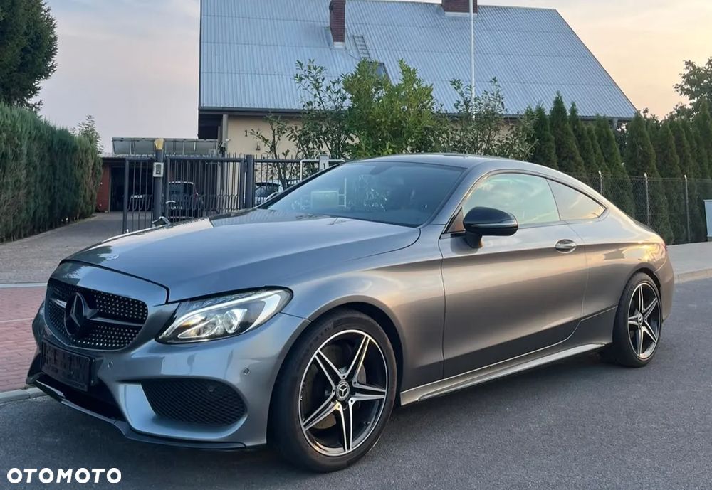 Mercedes-Benz Klasa C 300 9G-TRONIC Night Edition - 1