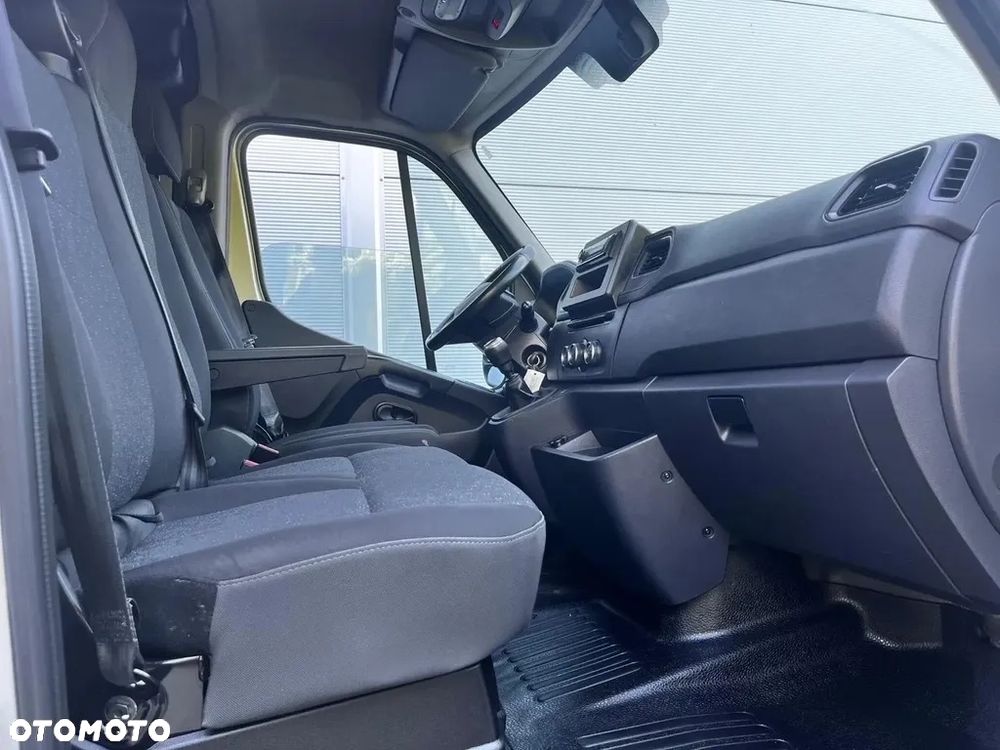 Renault Master - 19