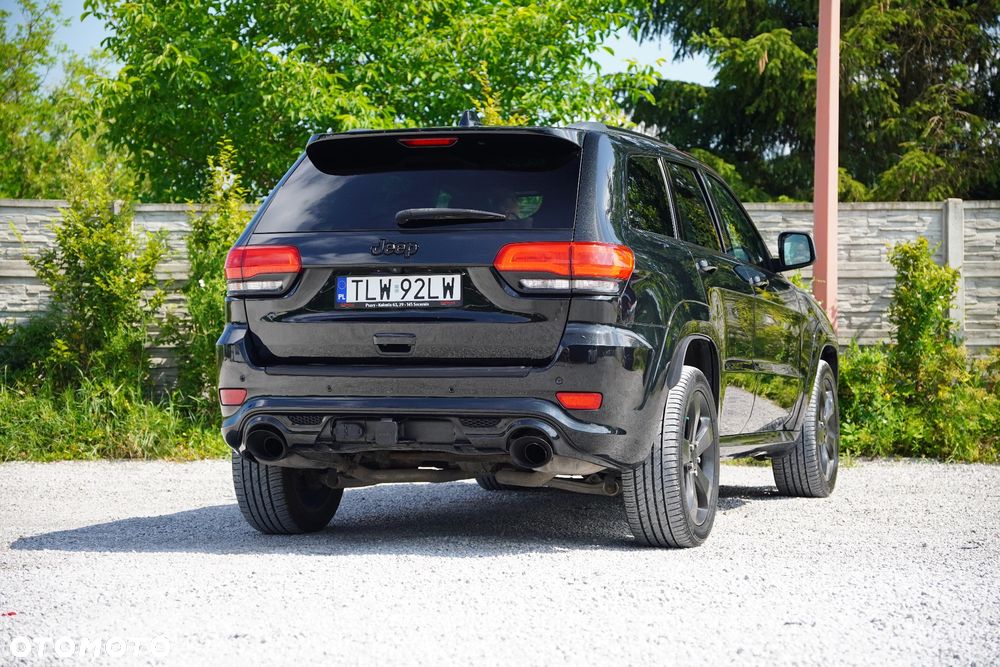 Jeep Grand Cherokee - 12