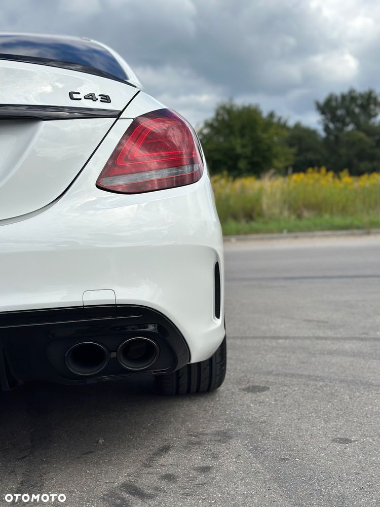 Mercedes-Benz Klasa C AMG 43 4Matic AMG TCT 9G - 10