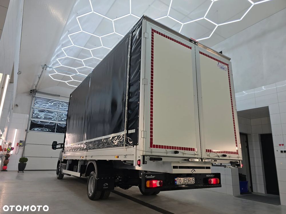 Renault MASTER 12 PALET Tylna OŚ BLIŻNIACZ L4 RWD - DBL Extra 2,3 DCI 165 KM MAXI Długość5,23cm Szerokośc2,45cm Wysokość2,38cm WZMOCNIONE TYLNE ZAWIESZENIE RESOR + PODUSZKI PNEŁMATYCZNE TEMPOMAT FOTEL KIEROWCY PNEŁMATYCZNY LEDY KABINA SYPIALNIANA XL NA GWARANCJA 40 Tyś km STAN JAK NOWY - 12