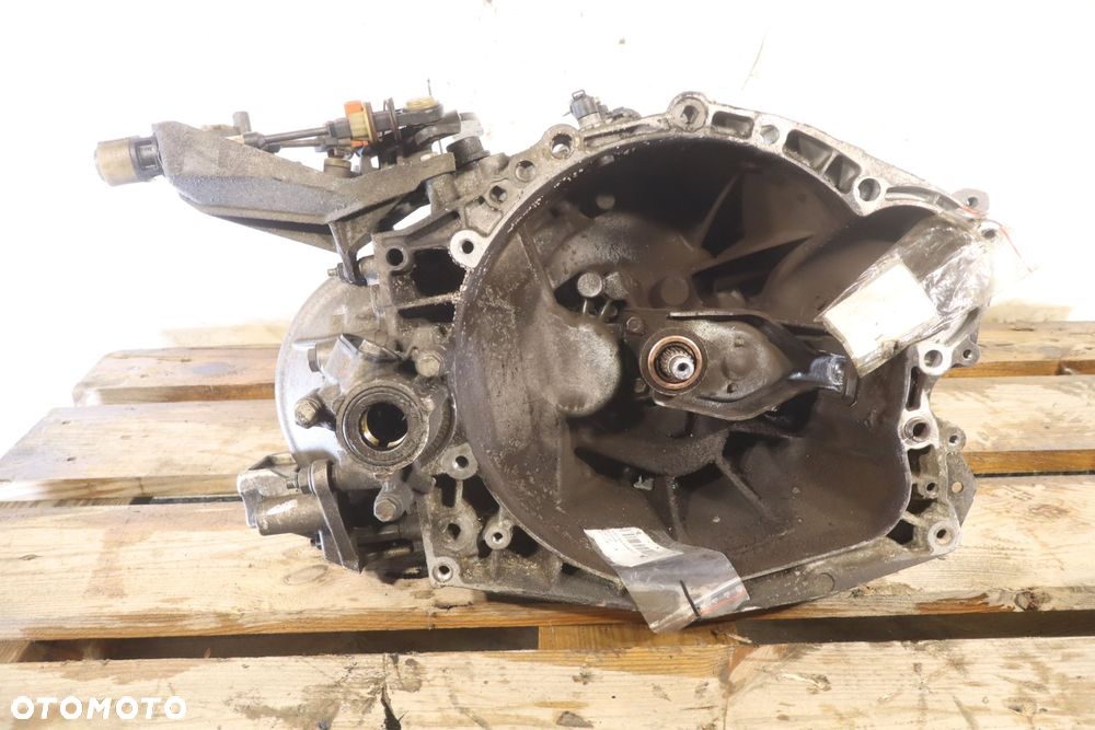 SKRZYNIA BIEGÓW 5 BIEGOWA PEUGEOT 407 1.8 16V 20DM59 - 5
