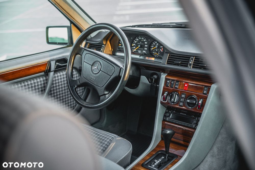 Mercedes-Benz Klasa E - 5