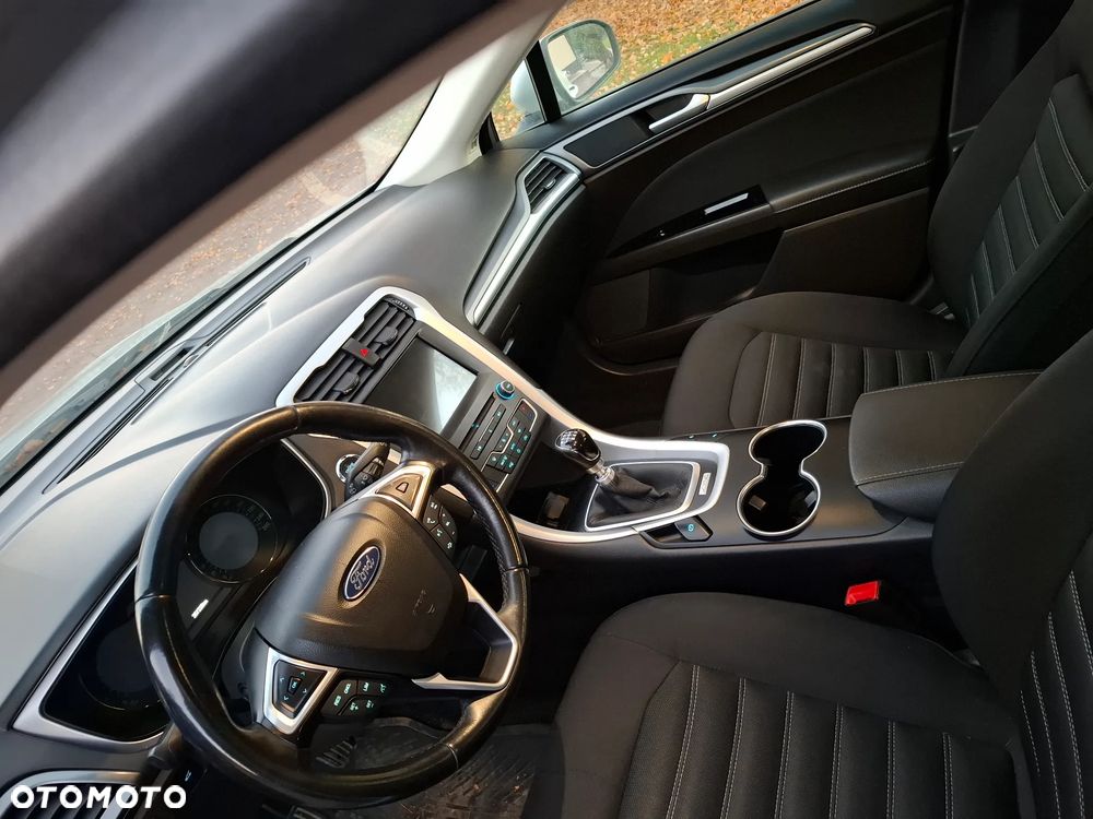 Ford Mondeo - 7