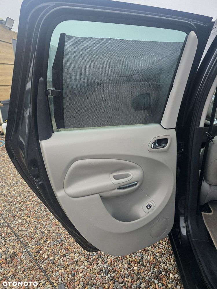 Citroën C3 Picasso 1.6 HDi Exclusive Euro5 - 23